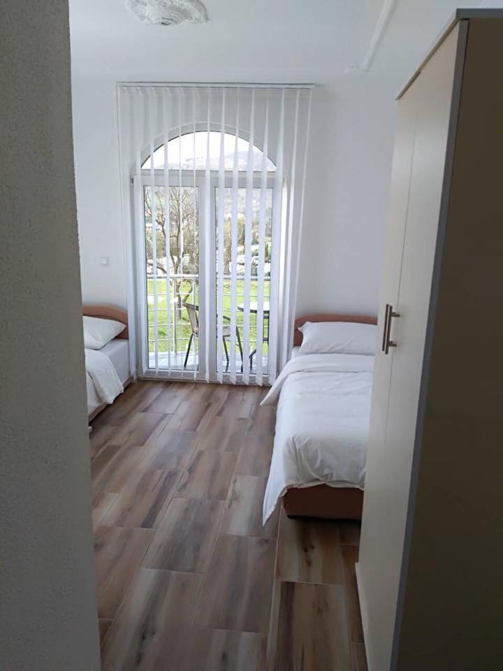Motel Bella Ljesevo Bagian luar foto